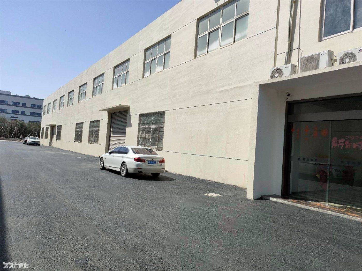 房东直租:黄渡原房东出租1500,单层带行车,精装办公室,场地大 - 8