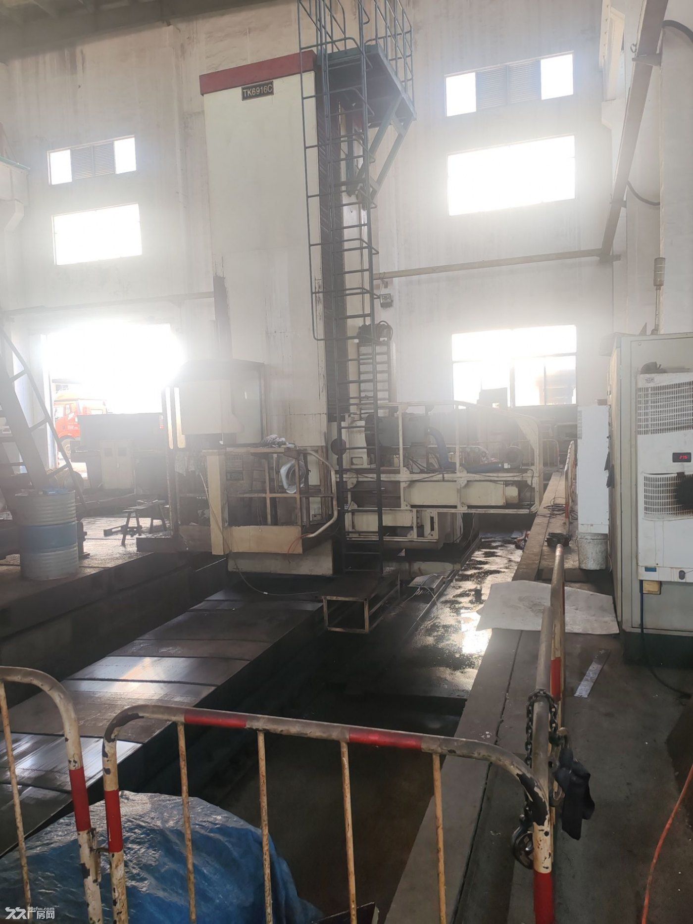 西漳工业园厂房同金加工设备一起出租重型车间1跨,宽度21米 长48米,总面积10 - 6