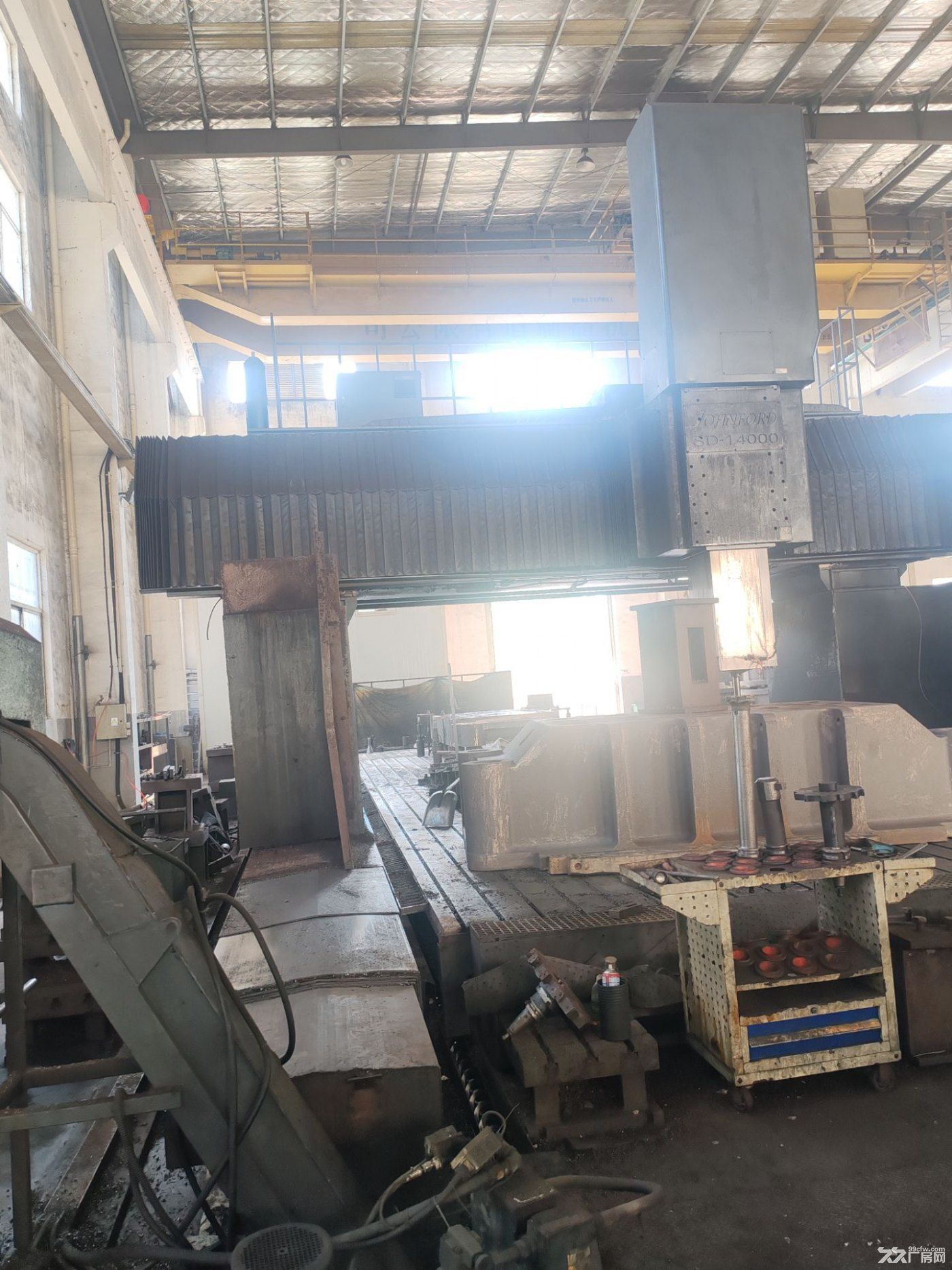 西漳工业园厂房同金加工设备一起出租重型车间1跨,宽度21米 长48米,总面积10 - 5