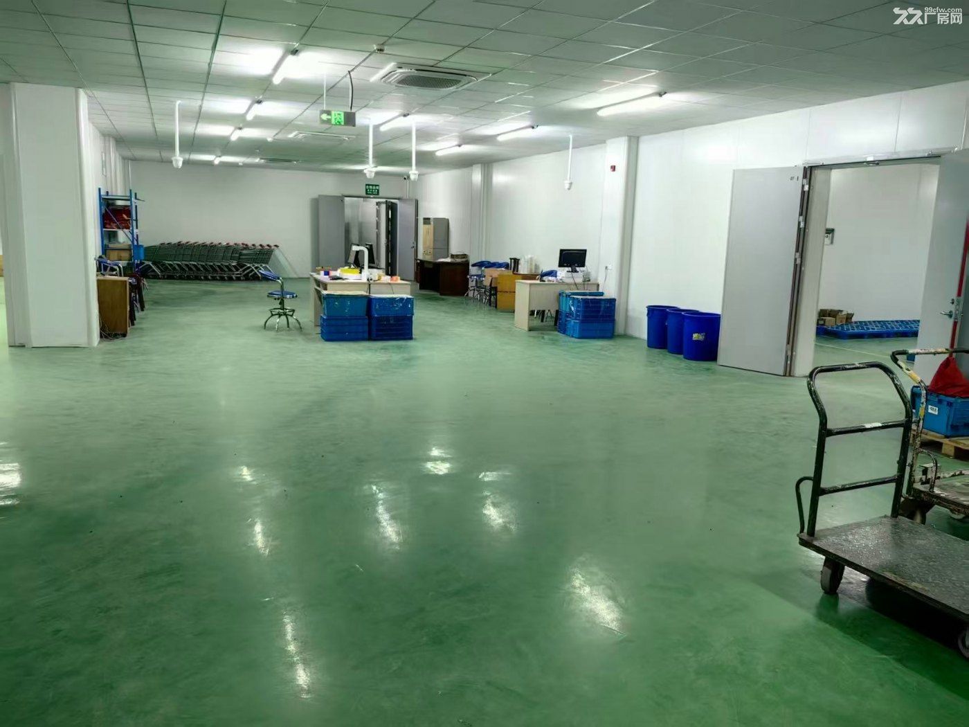 新吴区梅村园区3300平一楼厂房仓库出租，可分组660平起