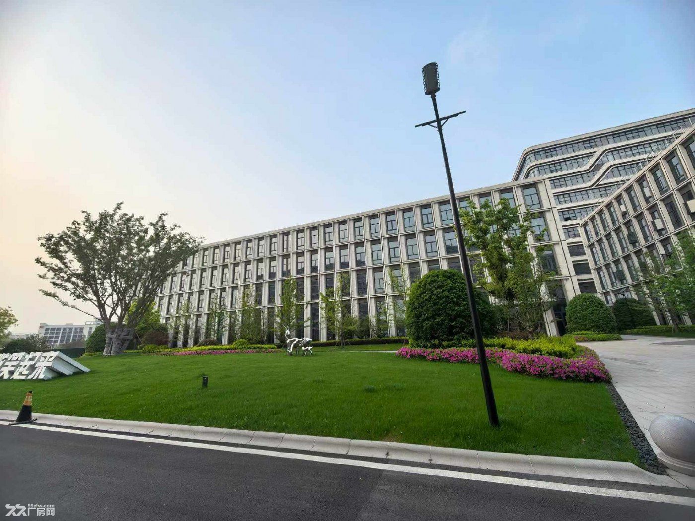 萧山南22万方分层分栋高标准厂房,可分割办理产证,综合性园区欢迎入驻 - 3