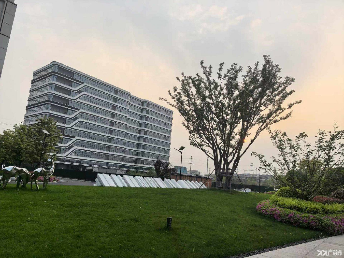 萧山南22万方分层分栋高标准厂房,可分割办理产证,综合性园区欢迎入驻 - 6