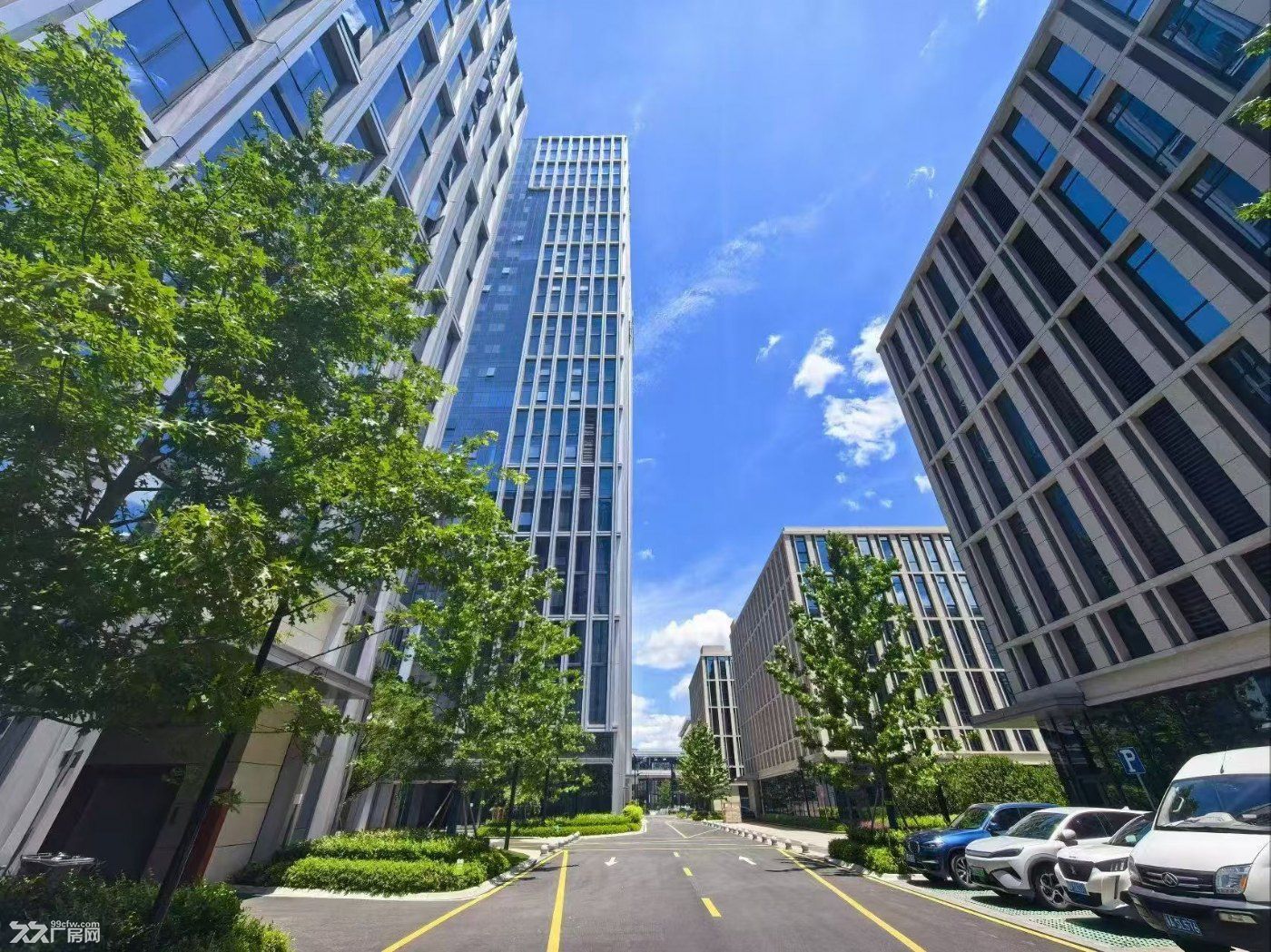 青山湖科技城核心位置高大上厂房可租可售价格低 - 5
