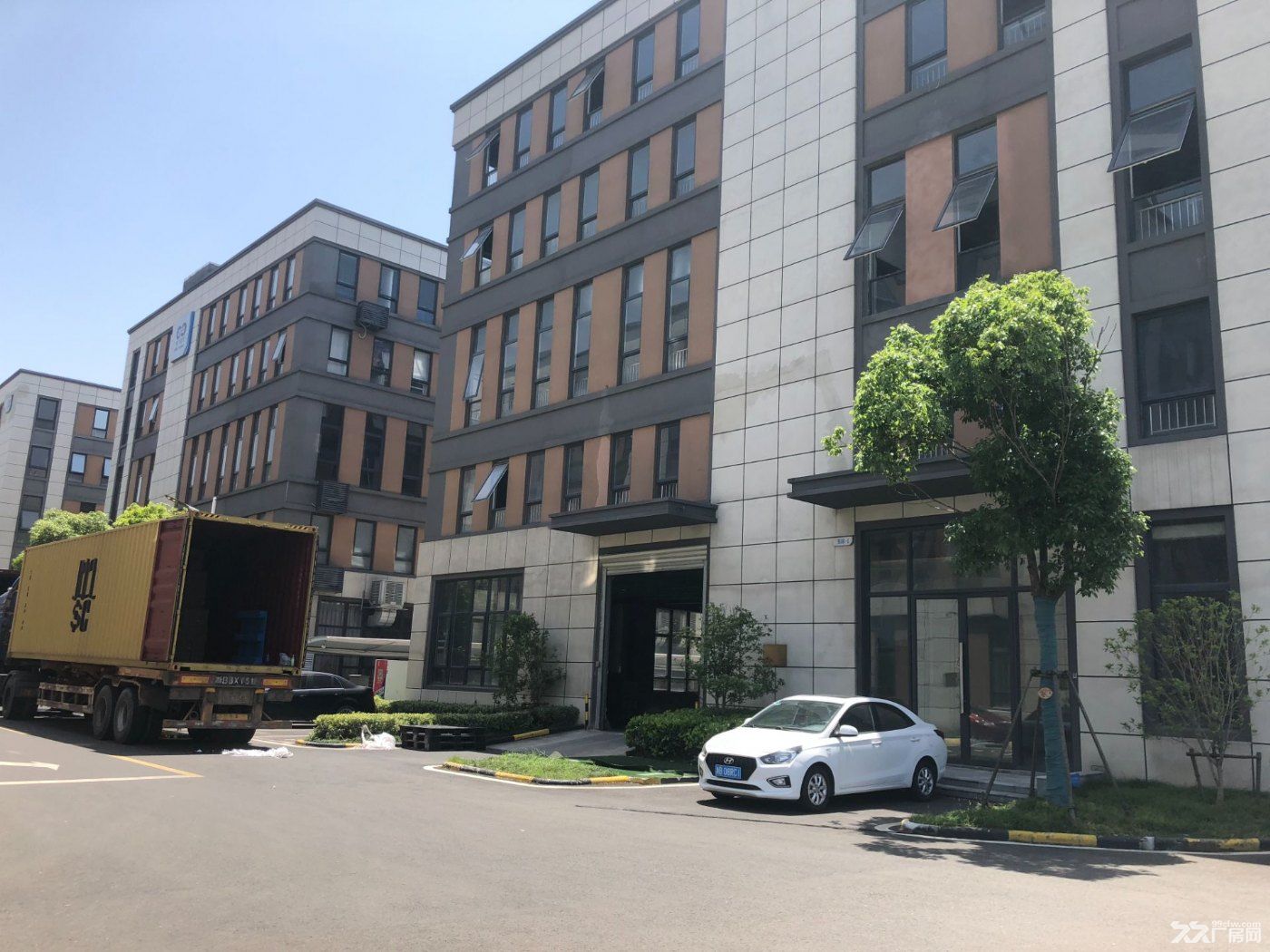 澥浦 中南高科1200平方 厂房出租 有货梯 - 2