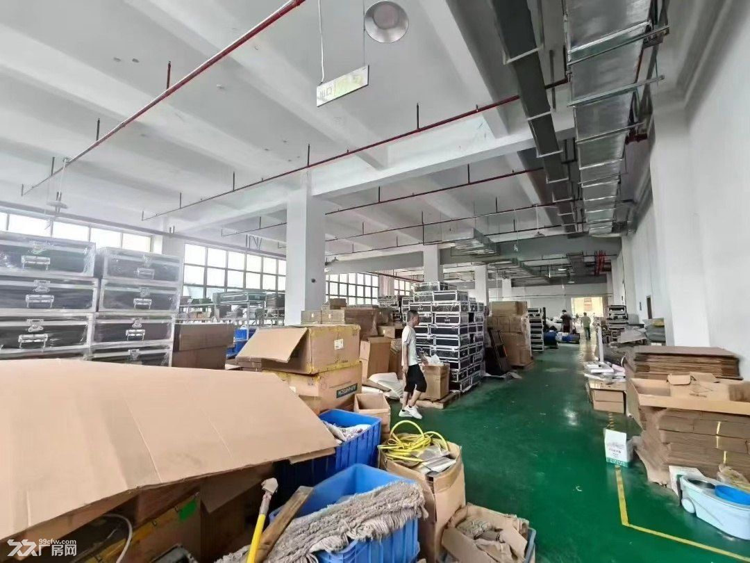 凤岗天堂围靠观澜标准一楼6米高厂房出租2280平 现成装修齐 - 4