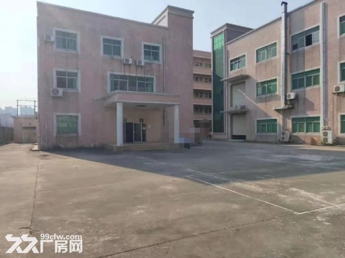塘厦石潭布 独院厂房出租3827平方，有办公楼 空地大