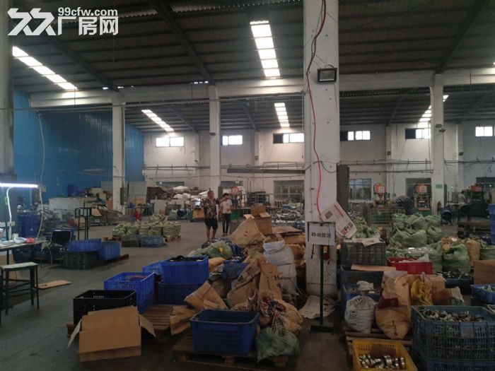 清溪近塘厦原房东1100平单一层钢构厂房 模具五金