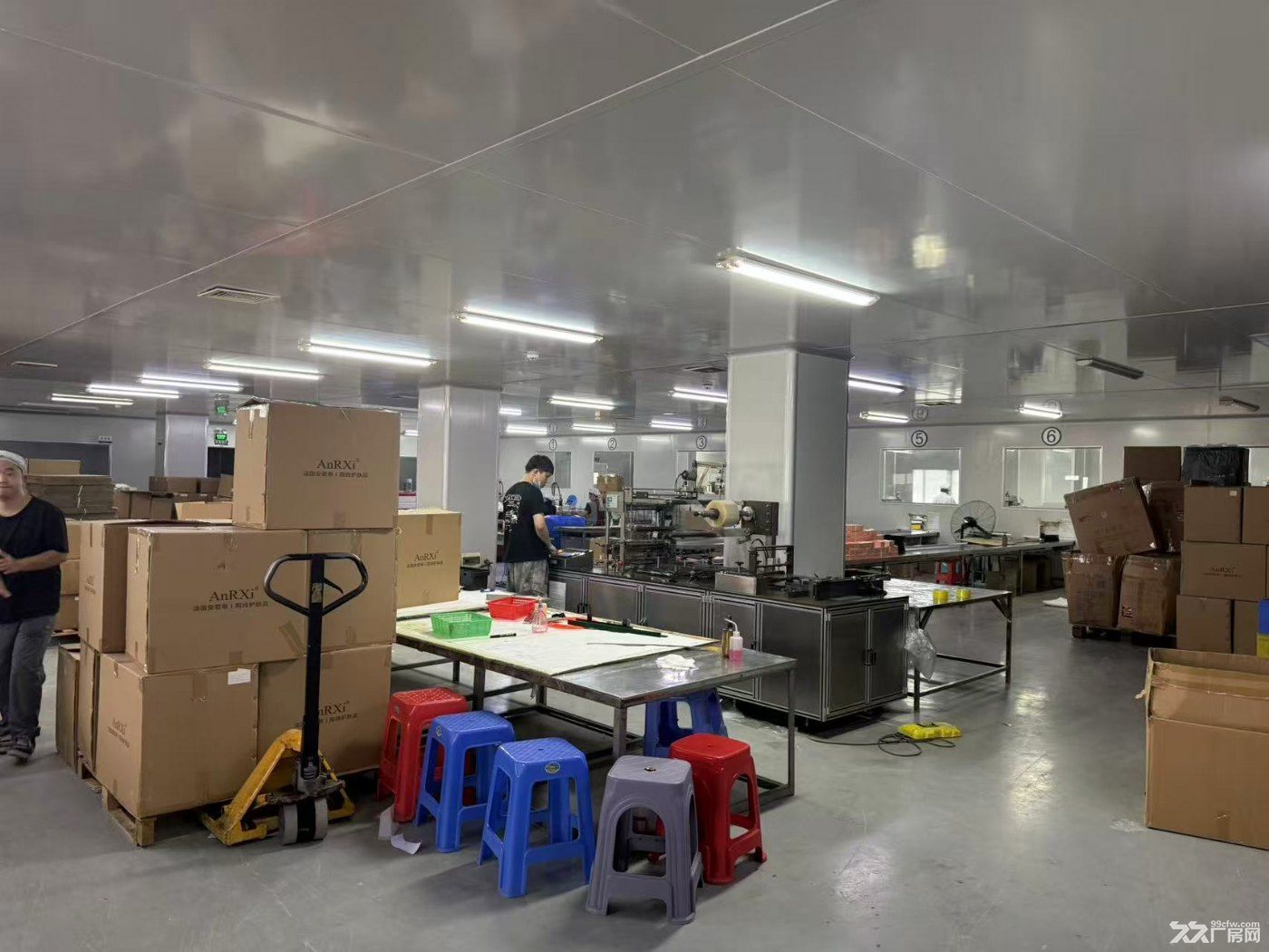 白云区嘉禾27年专业化妆品厂3500方厂房设备牌照技术资质整包出售 - 6