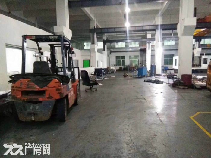 清溪大利重工业一二楼厂房招租10210平 带牛角