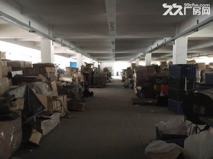 清溪镇中心独门独院标准3900方出租 形象好