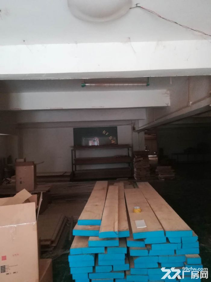 凤岗竹塘出租一楼消防水电齐全厂房800平，近主干道