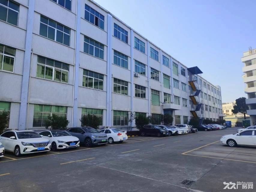 寮步华南城工业区园区分租三楼2500平方现成精装修水电齐全