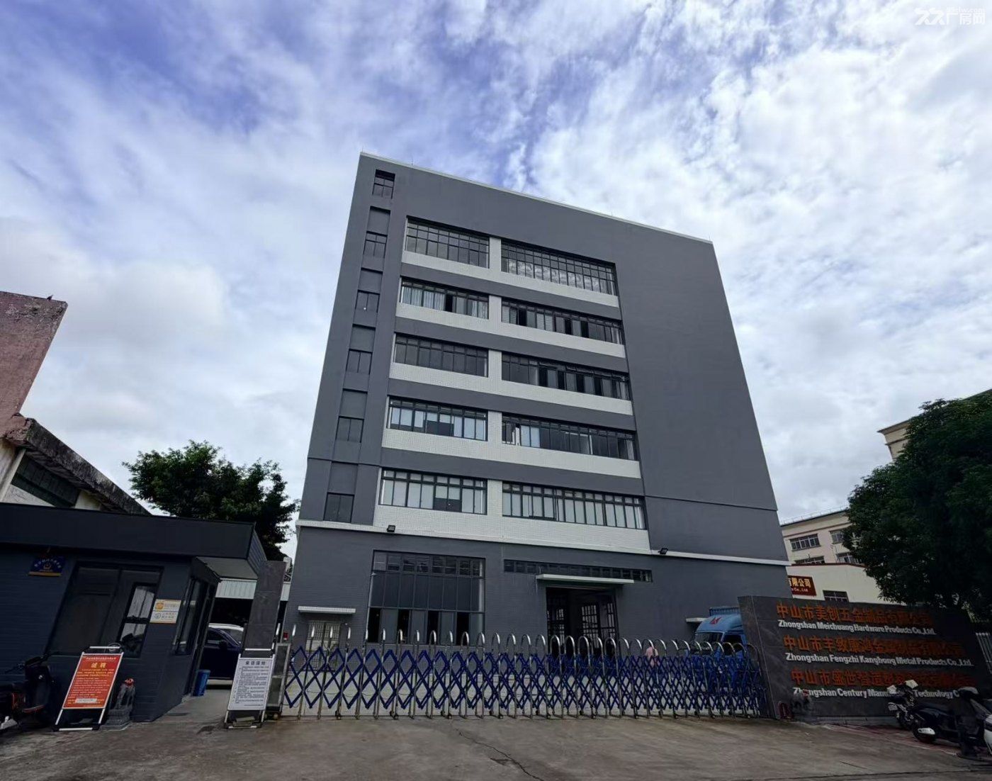 4-5出租，单层面积1900多m2，可分割出租，层高充足，采光通透，格局方正。