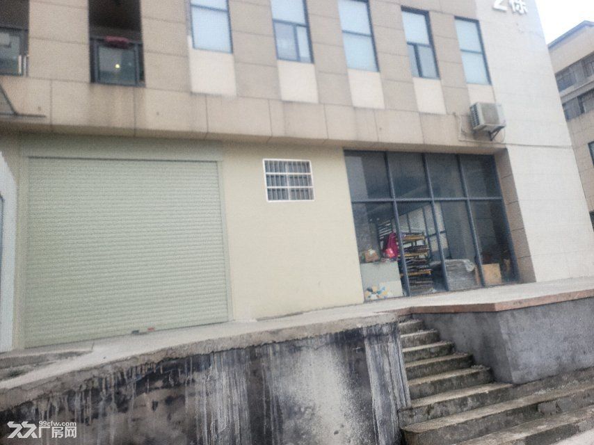 1.?标准厂房出售|380V工业用电,加固地坪,可上重型设备可直接投产′,月台已 - 2