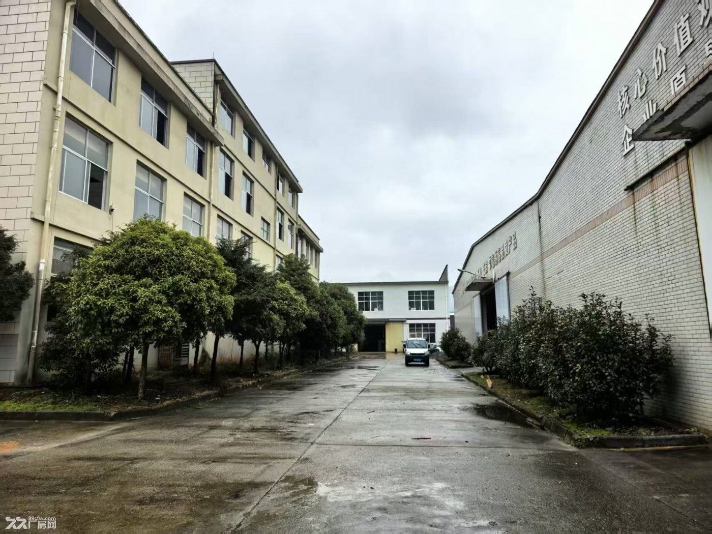 南昌，厂房出租，1万平方，