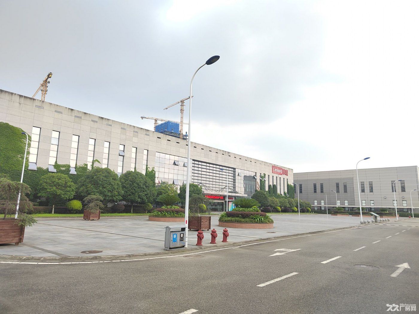 【园区物业直租无中介费】成都高新西区天健路产业园仓库车间,可分租 - 2