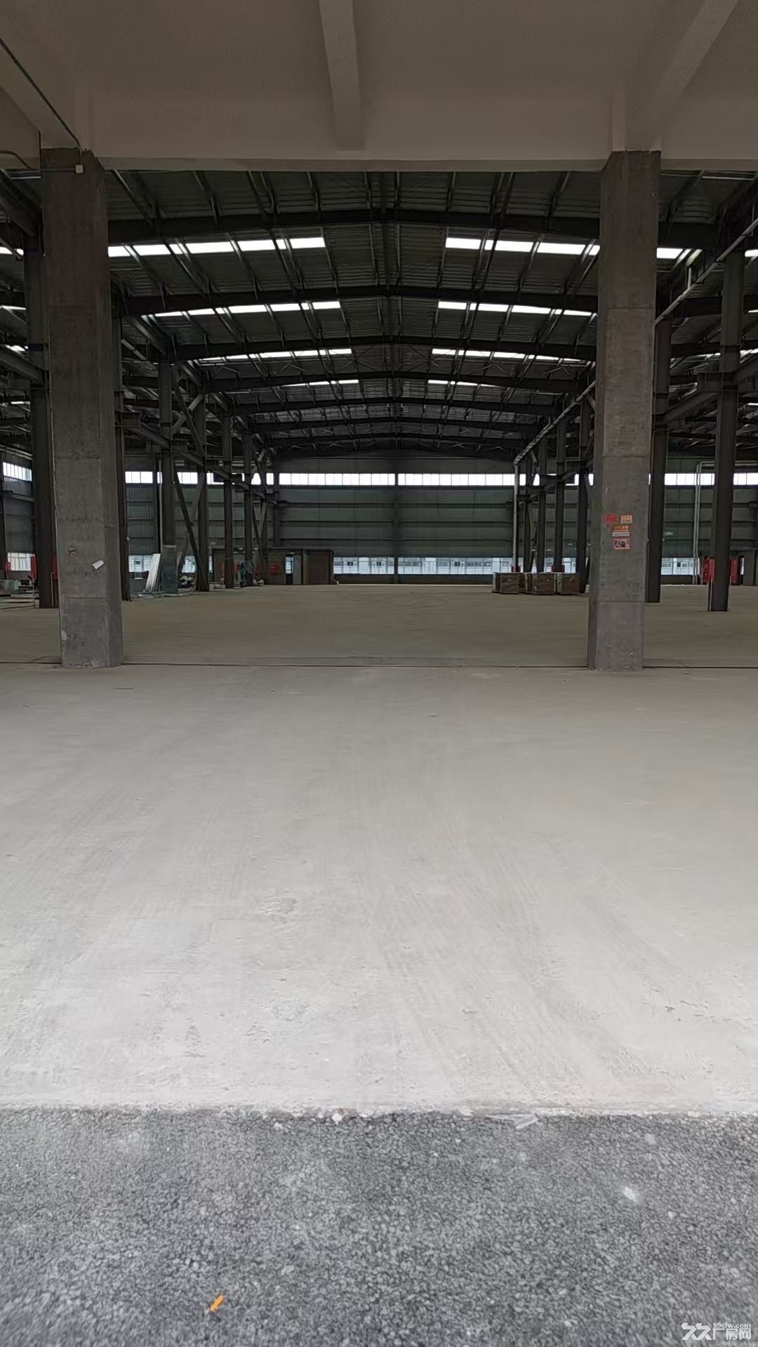 江津双福新区南北大道附近标准厂房仓库出租 - 3