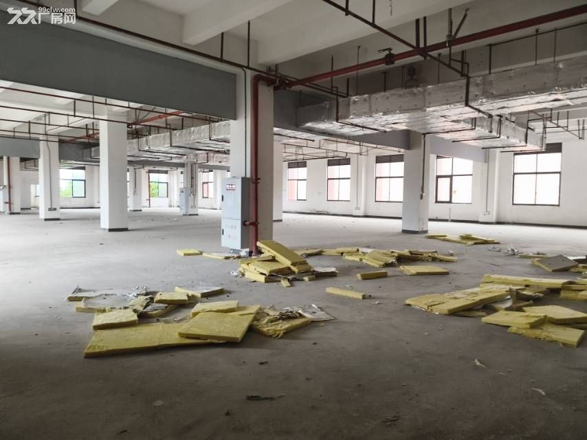 九龙坡含谷工业园1212平，厂房库房出租