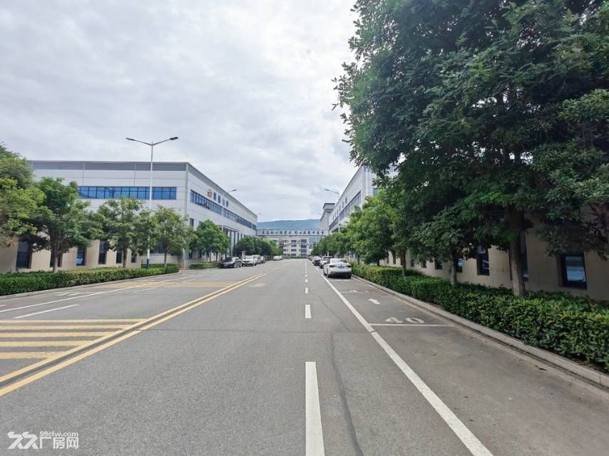蓝田三元科技产业园5629平米带餐厅和宿舍独门独户独院厂房出租 - 5