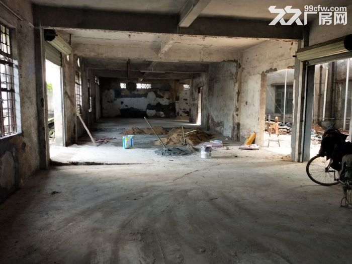 凤岗近深圳出租独院靠近路边可做废品厂房1200平方