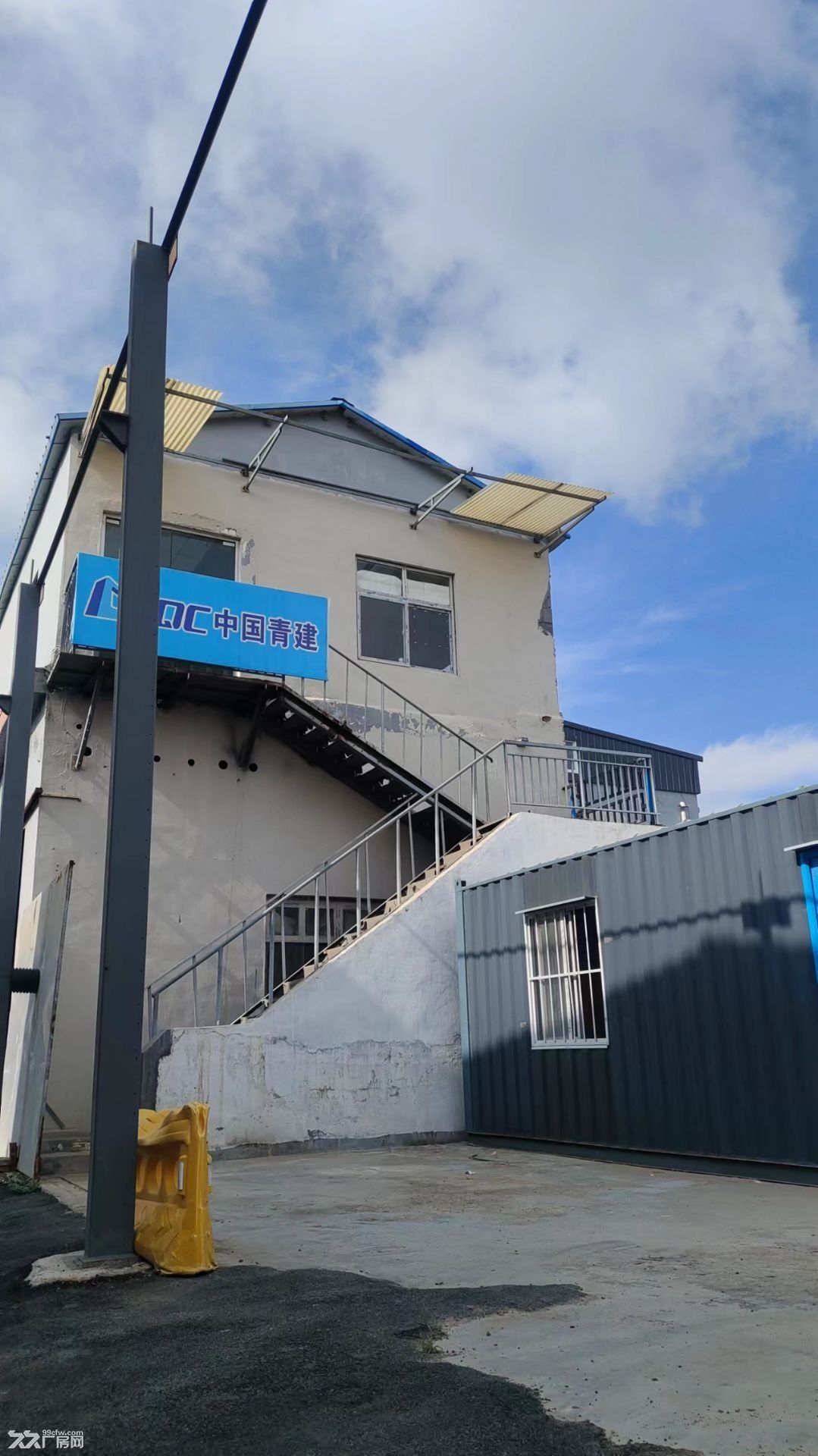 低价出租青岛李沧瑞金路13号办公厂房车间1100平大小不等 - 4
