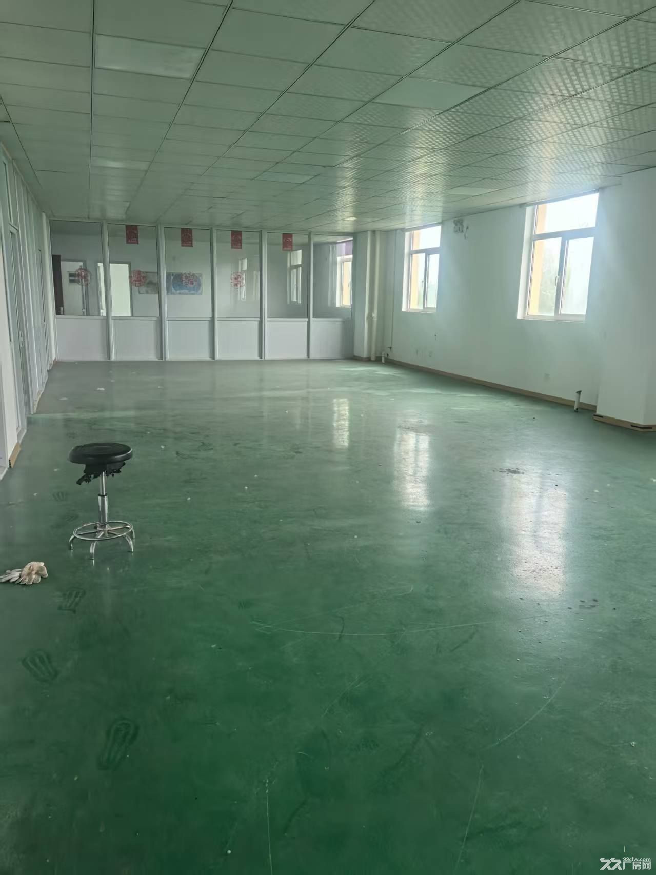 华明带货梯，楼上可生产仓储办公等，正规园区