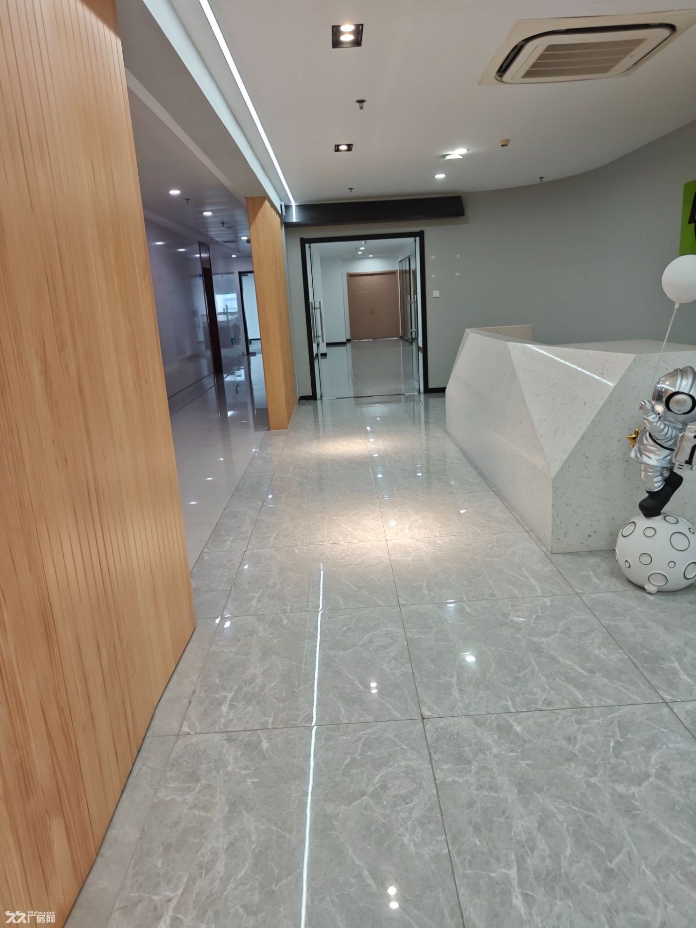 自有园区230㎡精装办公室诚意出租,价格优惠,条件可谈,即租即用,无中介费 - 4