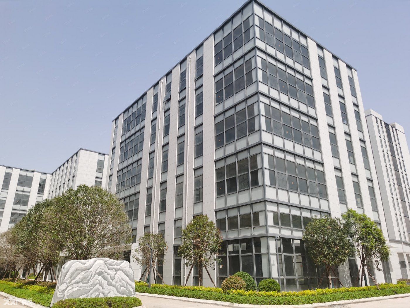 杭绍临空经济示范区 地铁口500-5000方现房租售 随时入驻 - 2