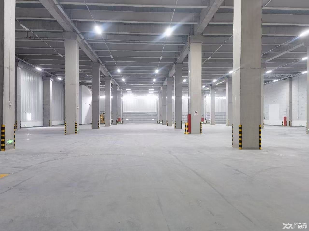宁波余姚仓库出租72000平双边卸货平台高10米快递分拨,物流.电商,医疗行业等 - 2