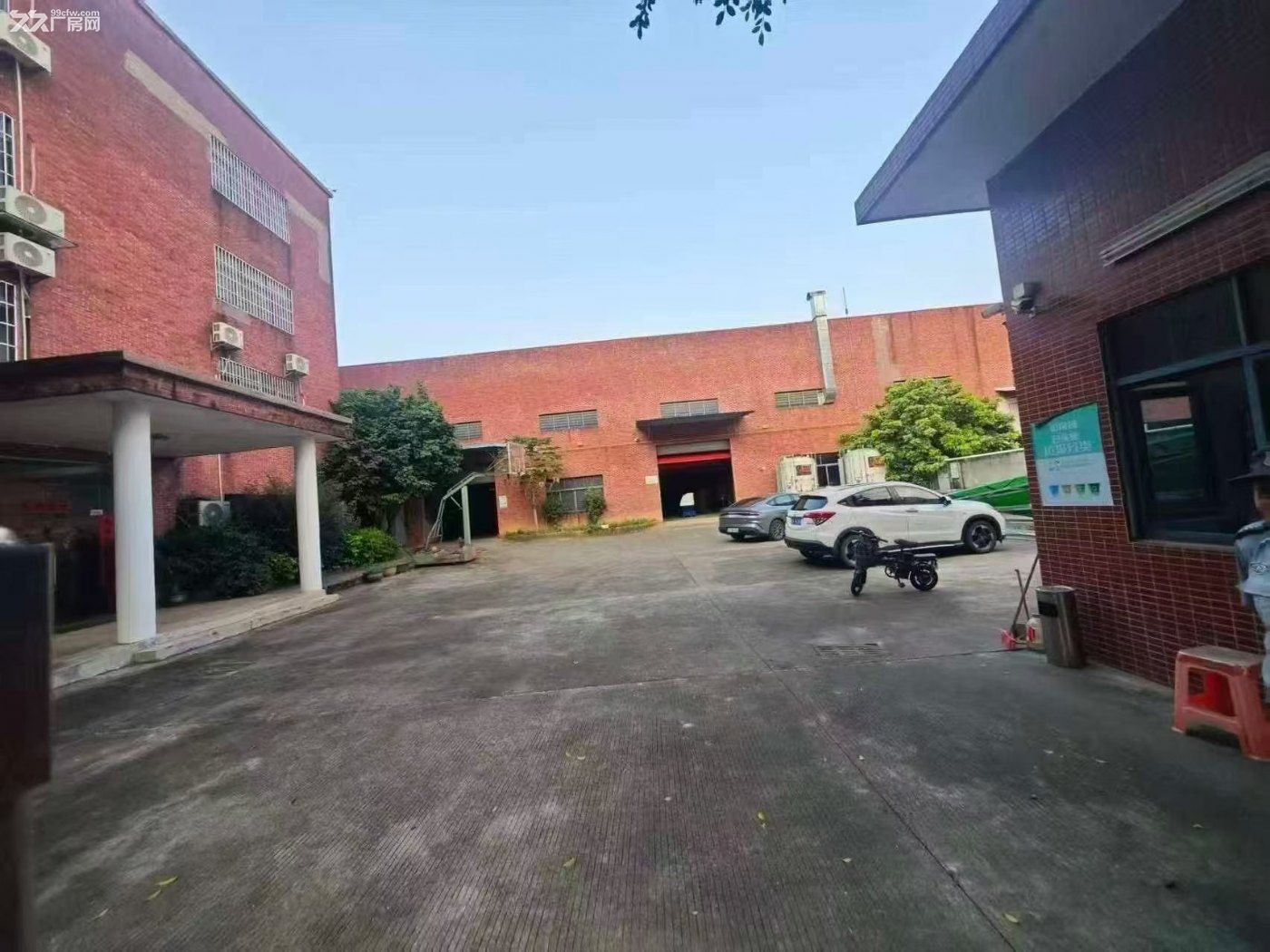 东莞寮步镇,单一层独院现房 厂房3700㎡,滴水10米,车间开阔,可直接架行车 - 2