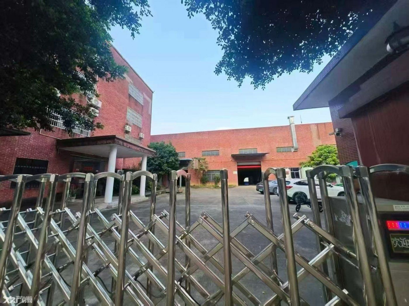 东莞寮步镇,单一层独院现房 厂房3700㎡,滴水10米,车间开阔,可直接架行车 - 4