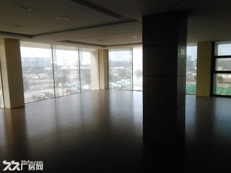 开发区多层厂房出租 面积500-5000平方米不等 有500 - 5