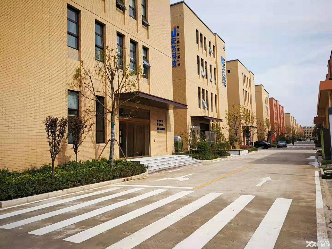 南京江北新区长芦街道玉带工业区稀有2层厂房3800元一平招商 - 8