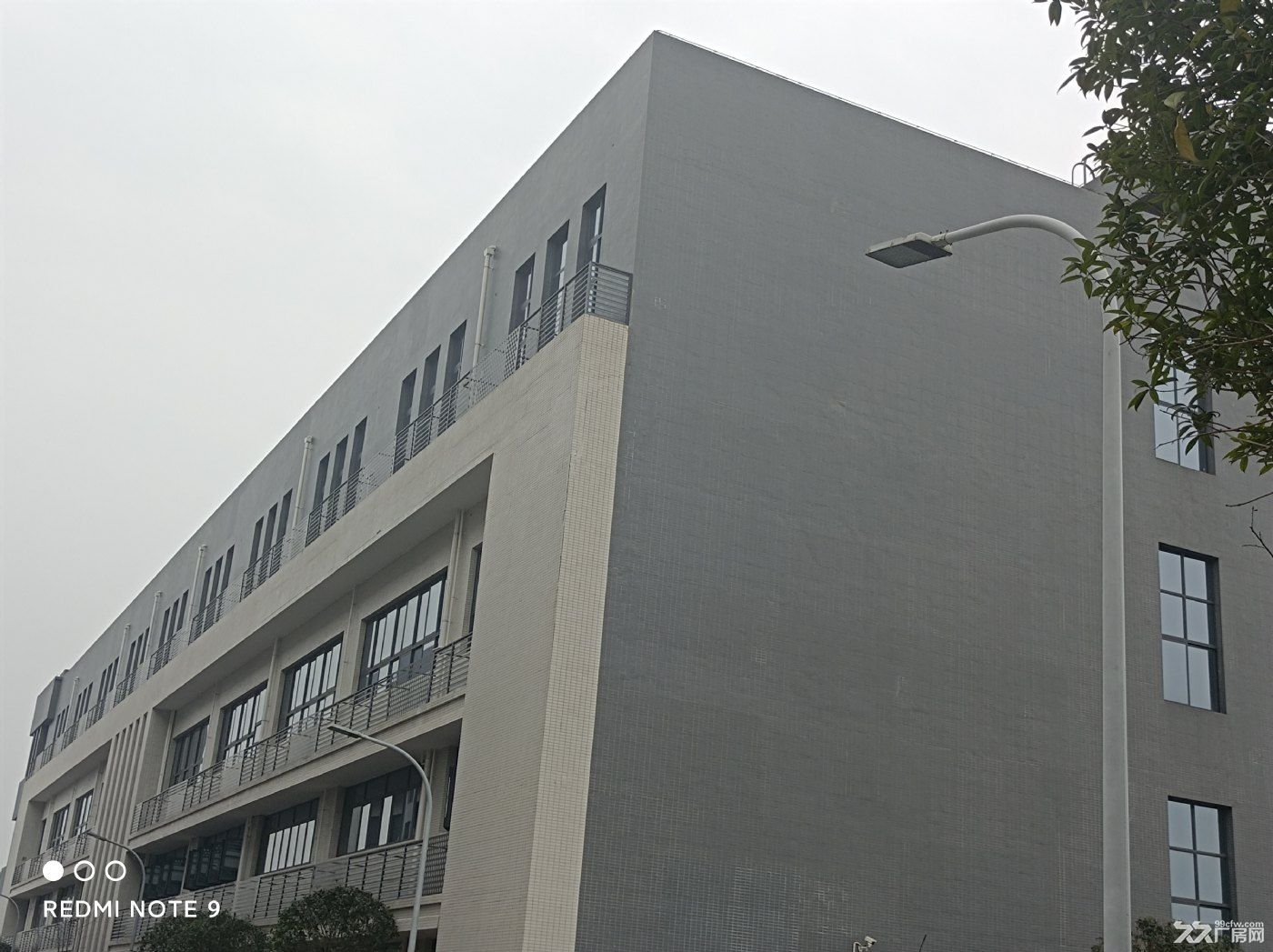 重庆科学城金凤园区6000平米精装修标准厂房出租,带2400平米办公 - 5