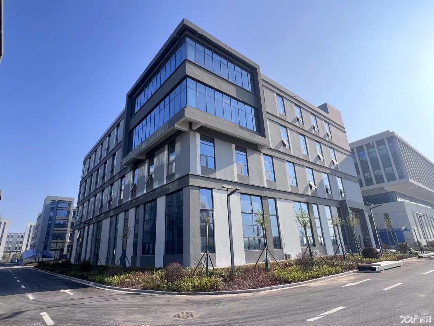 开封全新厂房办公楼招商 免租期9个月起步 配套共享会议室餐厅健身房 - 6