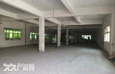 小蓝独院框架厂房一到二楼底价招租，紧邻主干道