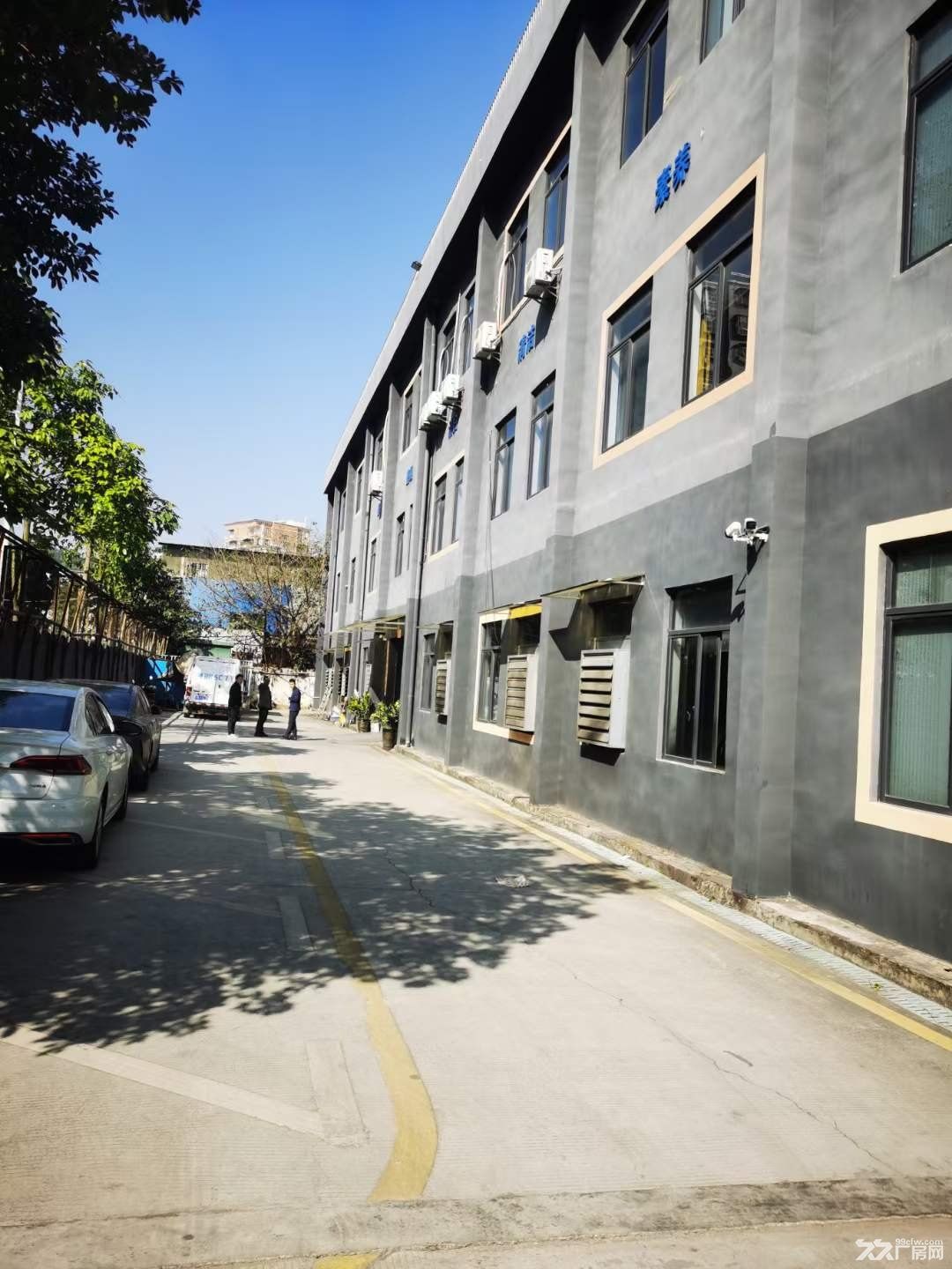 宝龙街道龙东社区独门独院2800平厂房出租