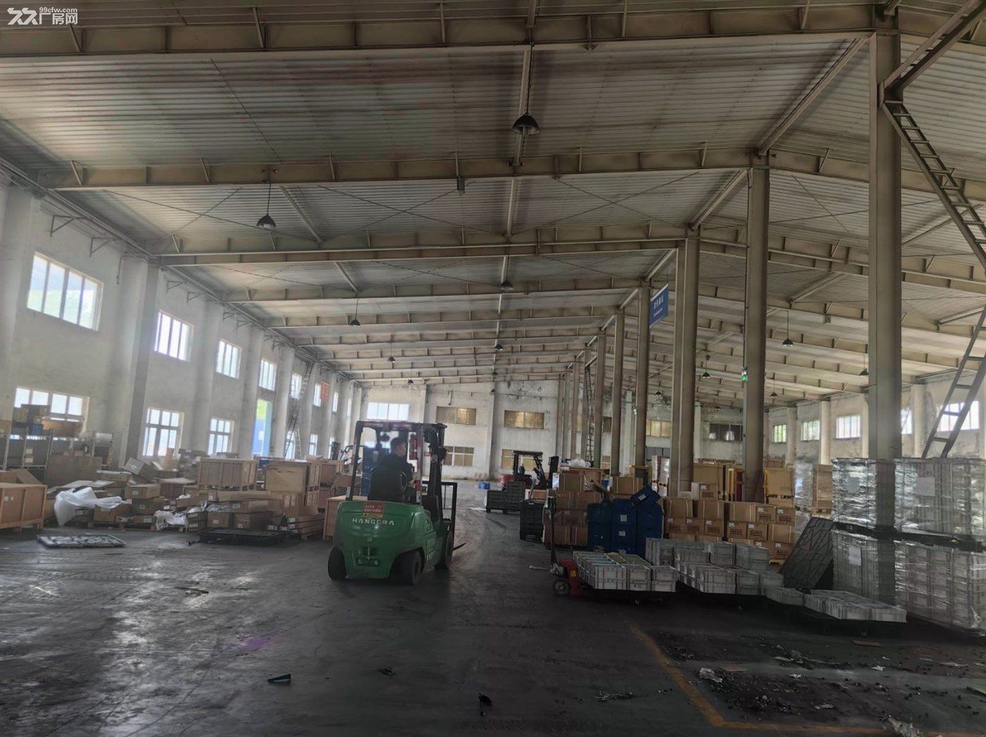 房东直租:安亭新出独栋厂房仓库3200平方层高10带卸货雨棚场地大 - 7