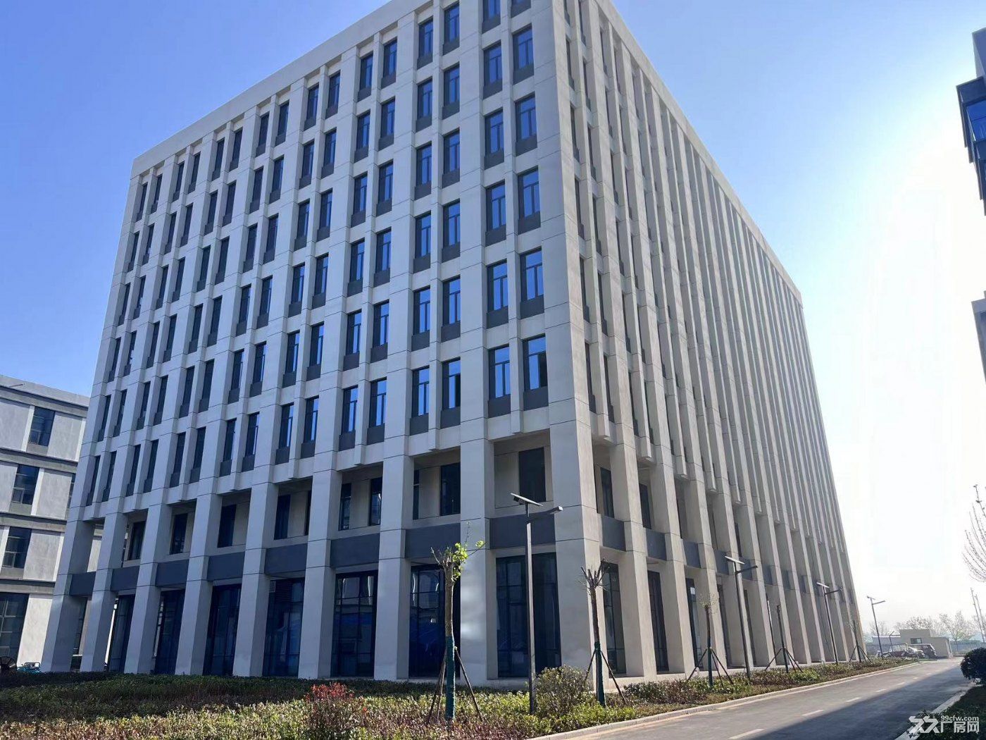 开封全新厂房办公楼招商 免租期9个月起步 配套共享会议室餐厅健身房 - 7