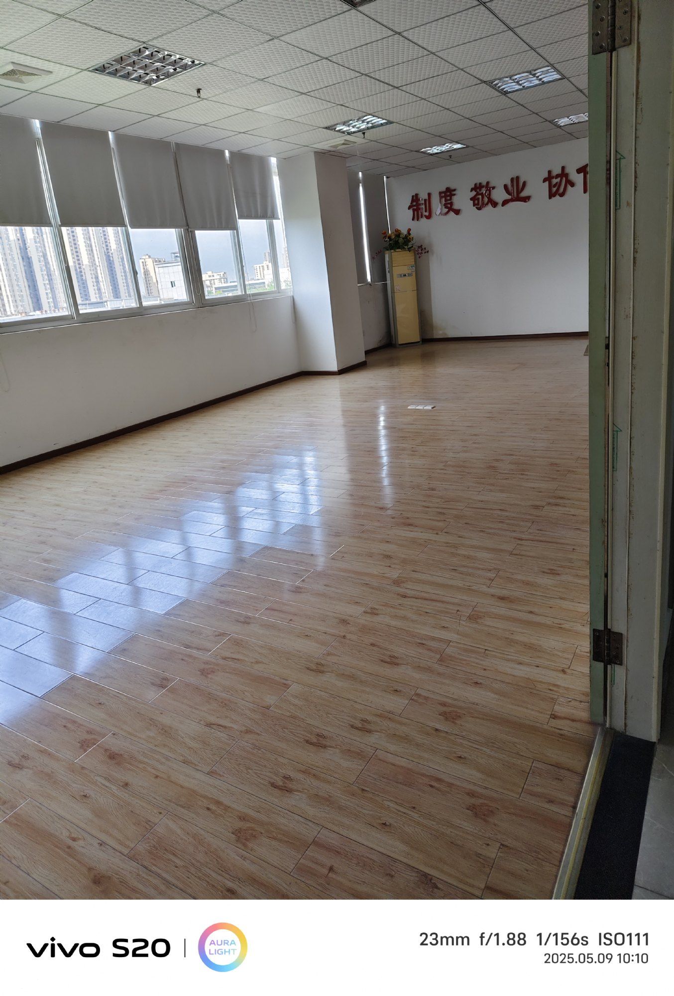江北区五里坪港城东路2号厂房低价出租(带装修,带部分家具) - 3