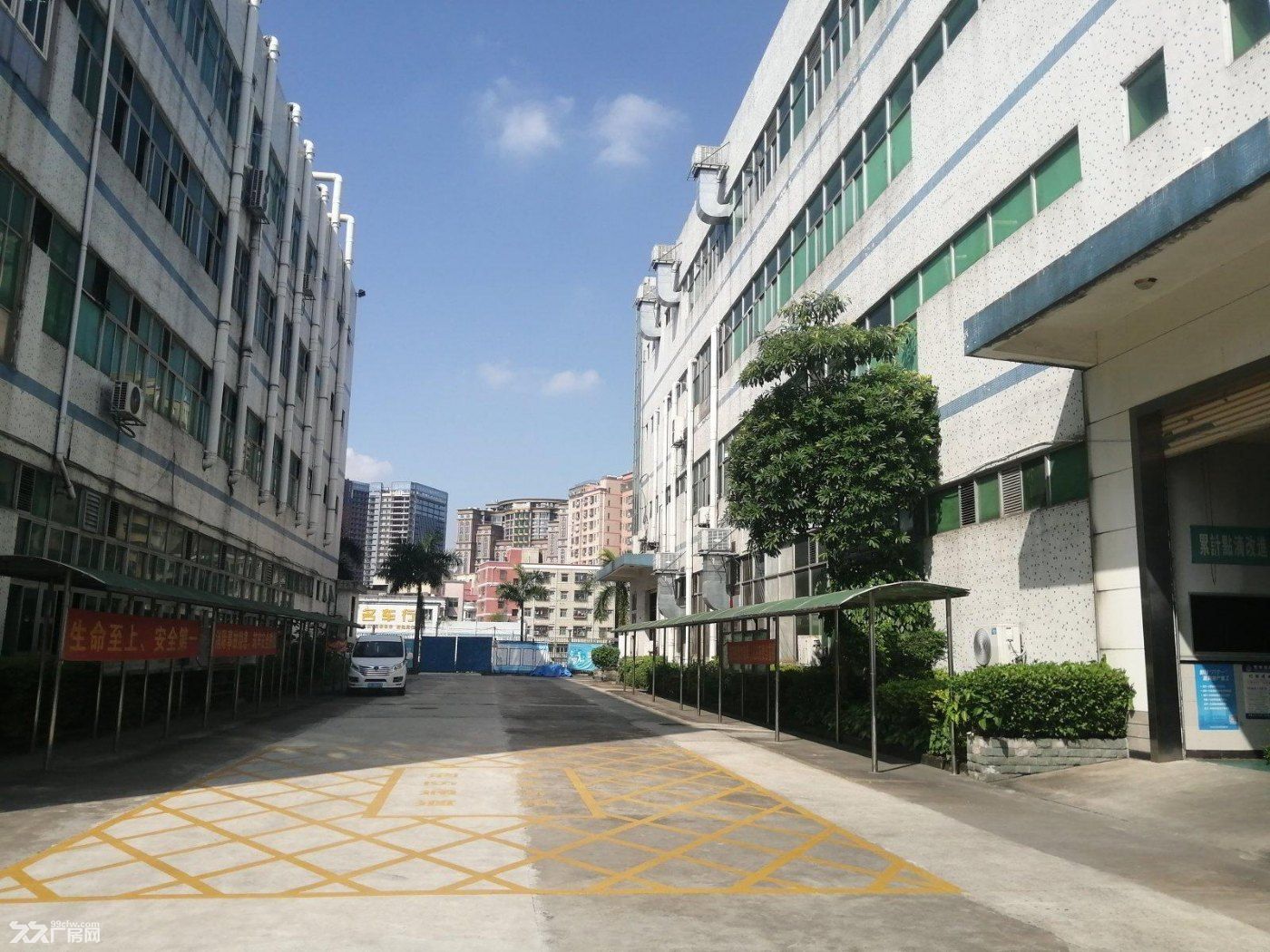 观澜大富工业区精装修720平形象好空地大20元每平 - 8