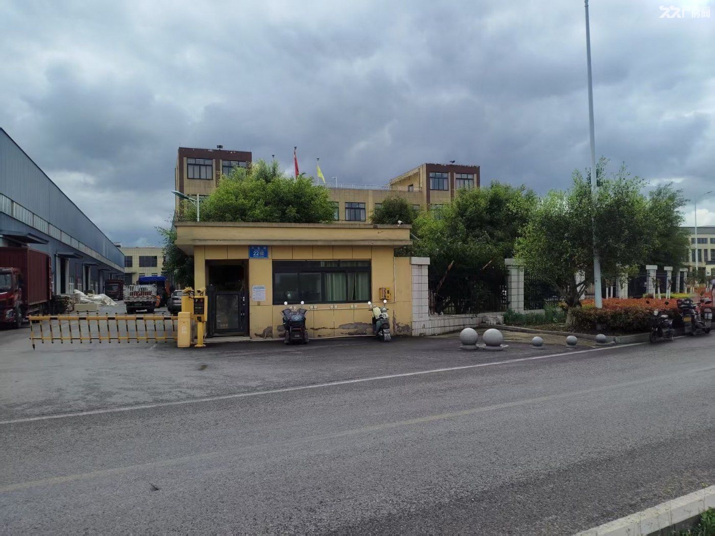 大足万古工业园标准厂房仓库出租 - 4