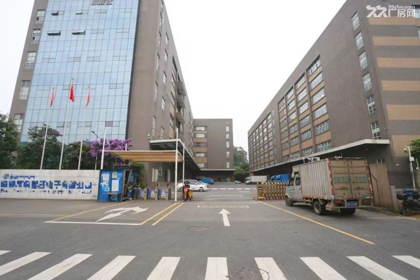 松岗燕川全新高端花园式红本重工厂房出租,某大型上市公司物业