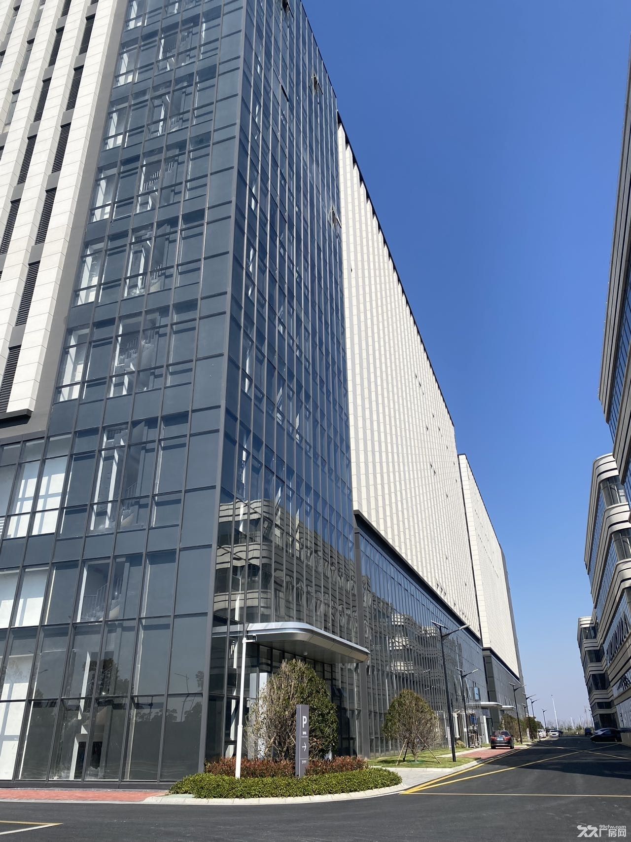 杭州湾全新小面积1100平 可生产办公 50年产权