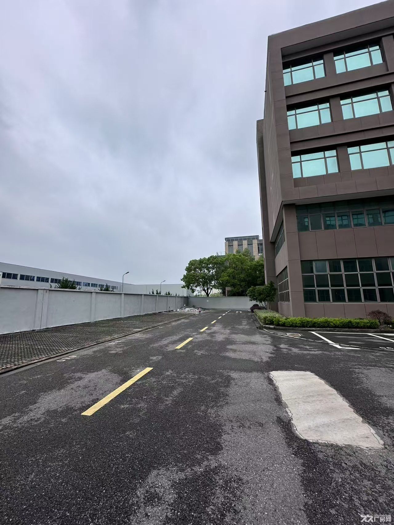 松江区申港路2960号 企福欣向产业园1幢招租 5000平 可分租 104地块 - 5
