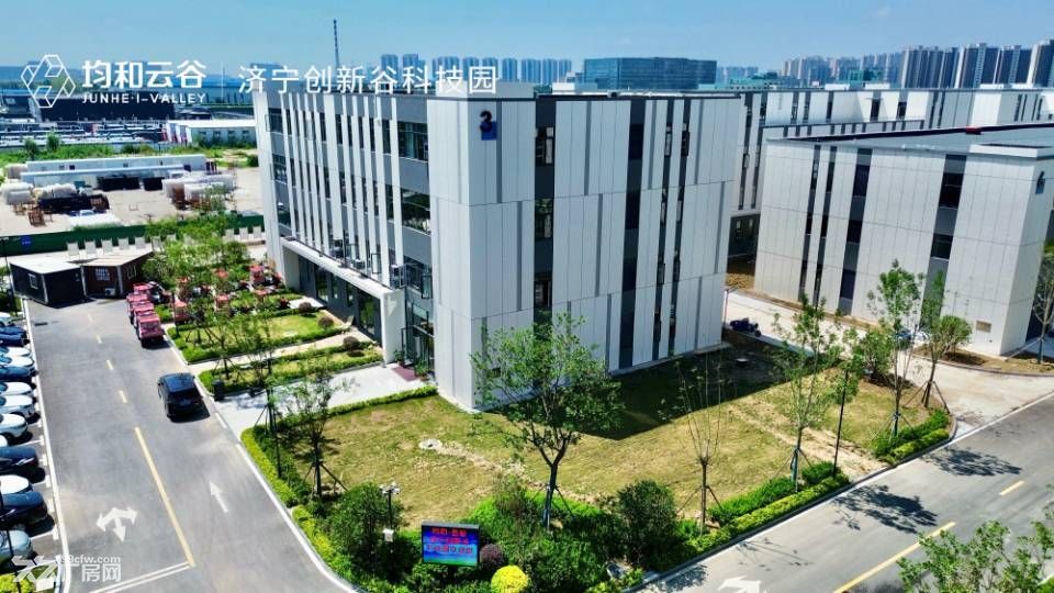 高新区中轴线上高端都市型园区欢迎大家来参观