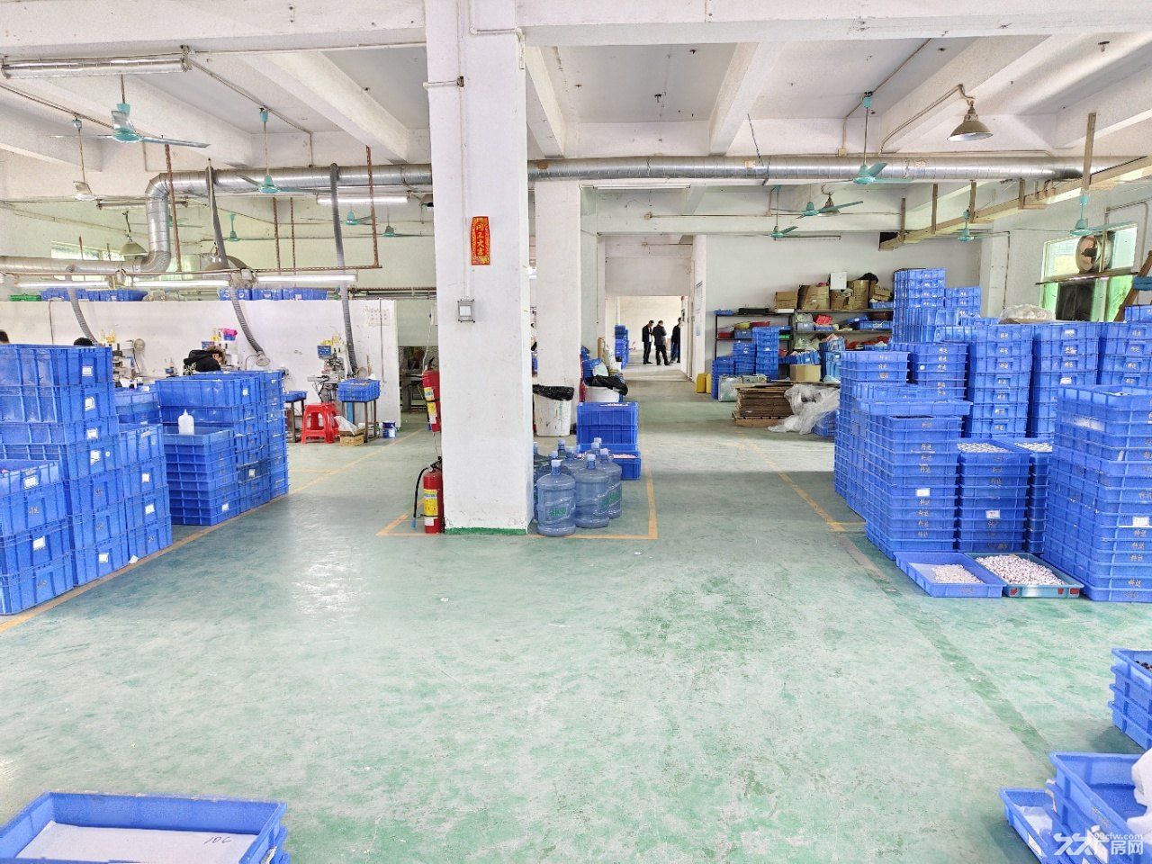 凤岗金凤凰 塑胶玩具喷油厂房出租1600平 可分租 有环评