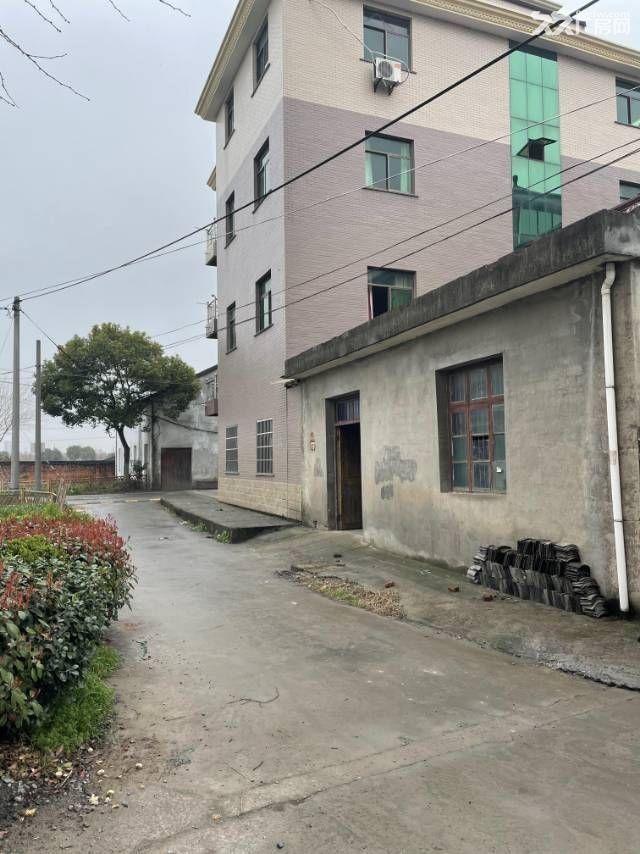 海宁许村120平适合仓库 服装等楼层高