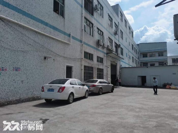 凤岗靠近塘厦新出独院3000平出租,一楼5.5米高,可办环评