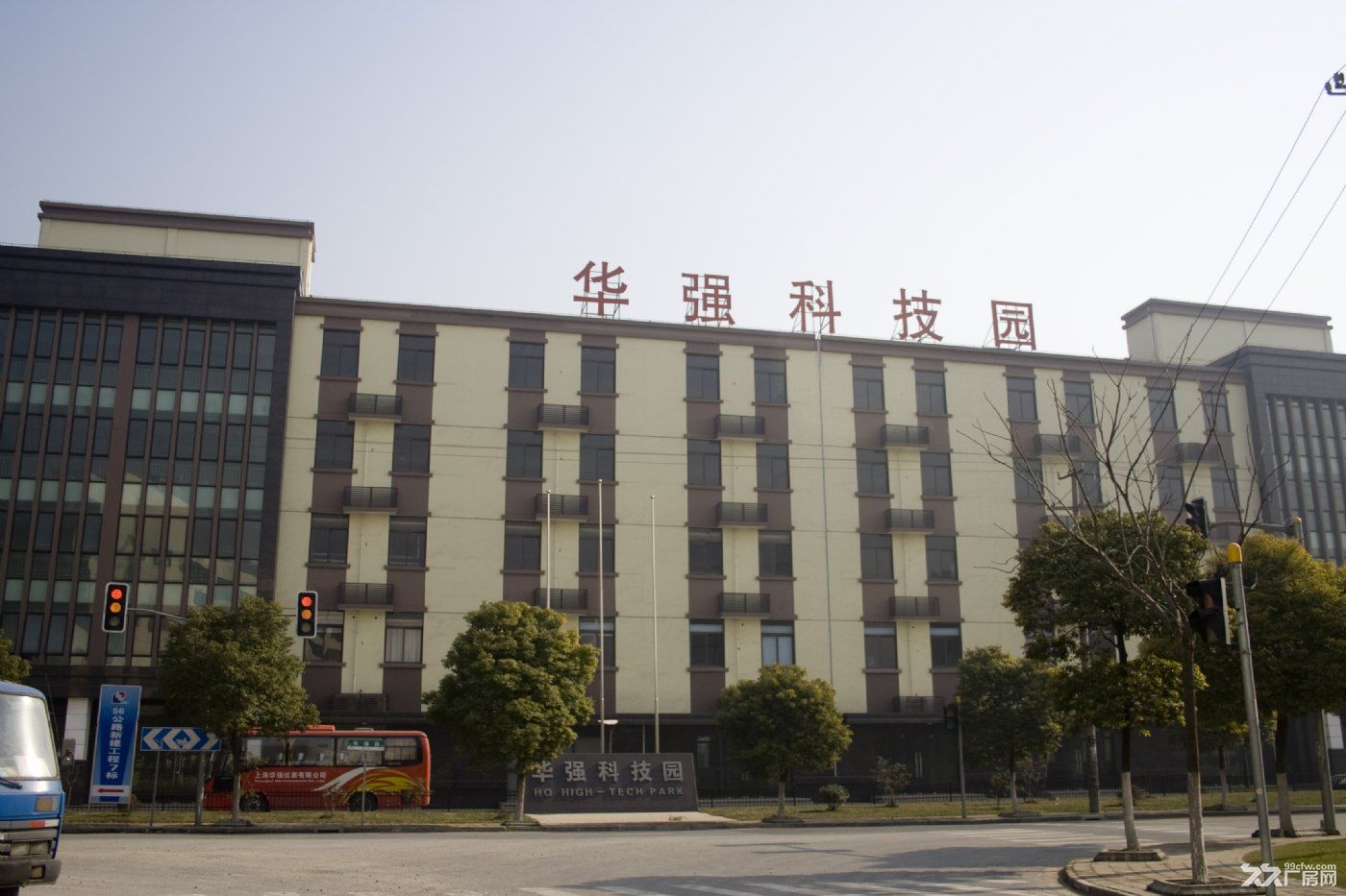位置优越 交通便利 选厂房就来华强科技园 提供一站式服务!!